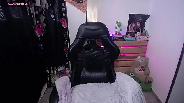 noah420sr online show from 4, 12, 2025