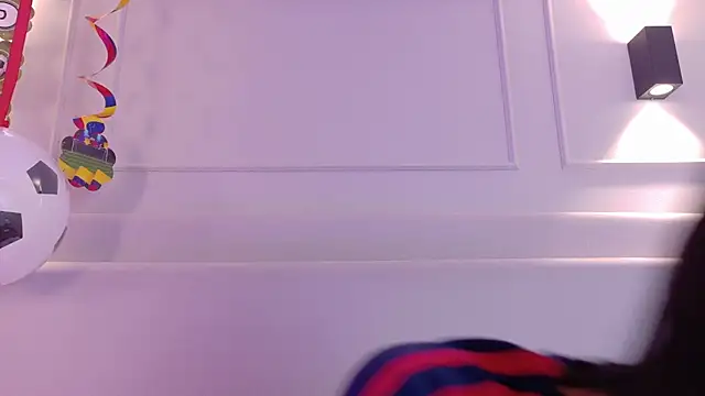 NaomiKlarc online show from 18, 6, 2026