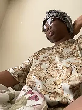 Snapshot of DamnBubbles chatting on 19, 3, 2025 DamnBubbles online show from 19, 3, 2025