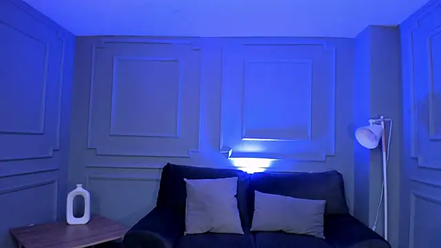 NiaSalvatore online show from 21, 3, 2025