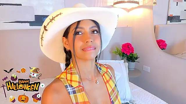 Snapshot of AbieHills chatting on 31, 10, 2025 AbieHills online show from 31, 10, 2025