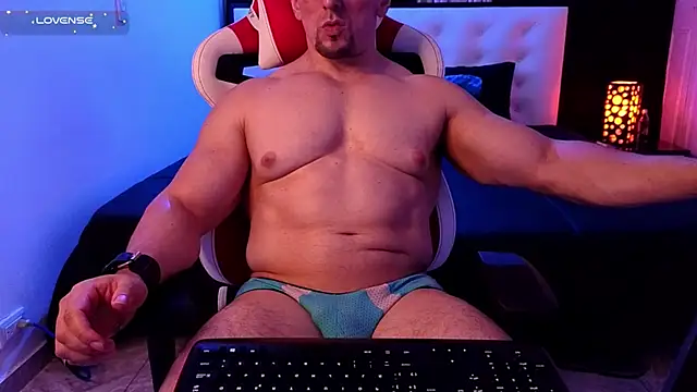 Snapshot of life_warrior chatting on 5, 10, 2025 life warrior online show from 5, 10, 2025