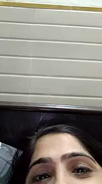 Snapshot of shreya1765 chatting on 11, 3, 2025 shreya1765 online show from 11, 3, 2025