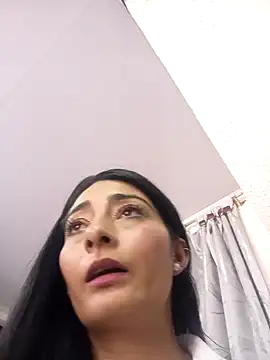 BELLA--26 online show from 7, 1, 2025