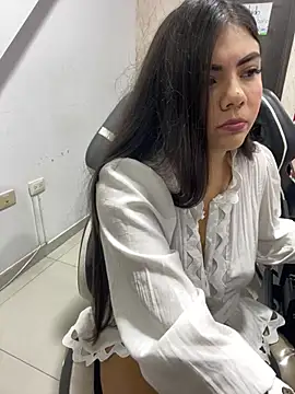 lia ros online show from 5, 1, 2025