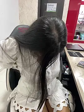 lia ros online show from 5, 1, 2025