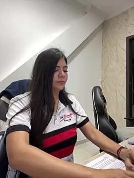 lia ros online show from 9, 1, 2025