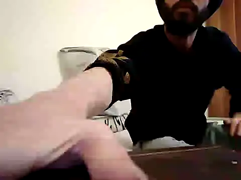 Snapshot of calacalacala chatting on 4, 1, 2025 calacalacala online show from 4, 1, 2025