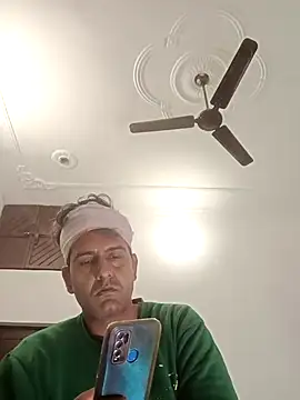 Snapshot of MAGNETICDADDY8 chatting on 15, 3, 2025 MAGNETICDADDY8 online show from 15, 3, 2025