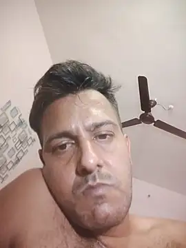 Snapshot of MAGNETICDADDY8 chatting on 27, 9, 2025 MAGNETICDADDY8 online show from 27, 9, 2025