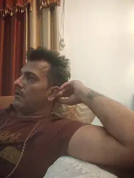 Snapshot of MAGNETICDADDY8 chatting on 11, 10, 2025 MAGNETICDADDY8 online show from 11, 10, 2025