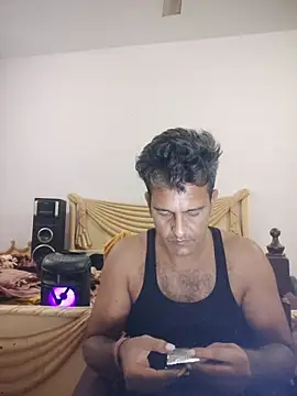 Snapshot of MAGNETICDADDY8 chatting on 15, 10, 2025 MAGNETICDADDY8 online show from 15, 10, 2025