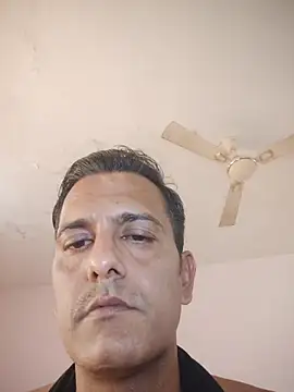 Snapshot of MAGNETICDADDY8 chatting on 17, 10, 2025 MAGNETICDADDY8 online show from 17, 10, 2025