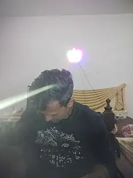 Snapshot of MAGNETICDADDY8 chatting on 18, 10, 2025 MAGNETICDADDY8 online show from 18, 10, 2025