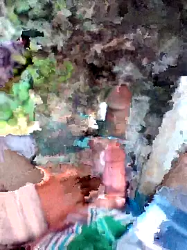 xLoveer online show from 4, 2, 2026