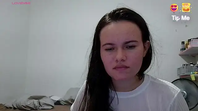 Snapshot of camillebr chatting on 29, 1, 2025 camillebr online show from 29, 1, 2025