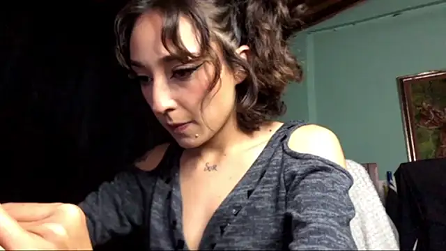 Snapshot of NickiYoung chatting on 30, 1, 2025 NickiYoung online show from 30, 1, 2025