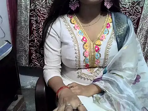 SIYA MAVI online show from 9, 6, 2026