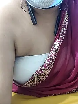 Snapshot of mallupriyapriya chatting on 23, 3, 2026 mallupriyapriya online show from 23, 3, 2026