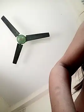 Snapshot of Beauty_Queen02 chatting on 24, 1, 2025 Beauty Queen02 online show from 24, 1, 2025