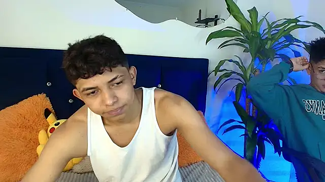 twinkmilk  online show from 22, 1, 2025