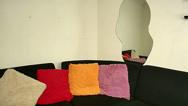 twinkmilk  online show from 20, 2, 2025