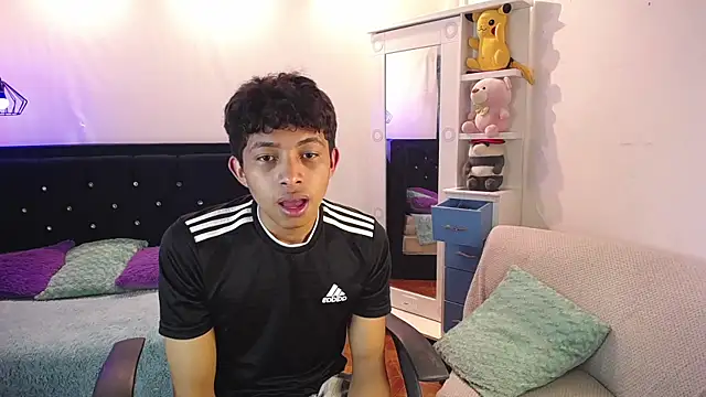 twinkmilk  online show from 7, 3, 2025