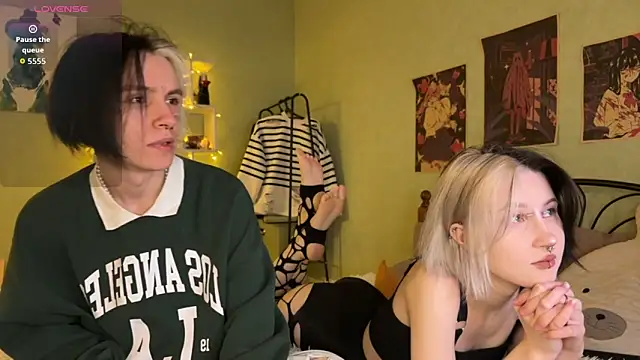 VeryRare TwinS online show from 3, 10, 2025