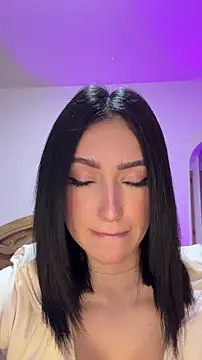 Snapshot of Maddy_Jones chatting on 6, 3, 2026 Maddy Jones online show from 6, 3, 2026