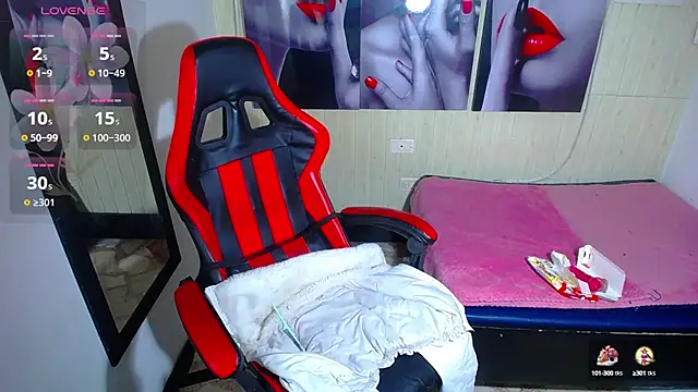 Anniee x online show from 10, 10, 2025