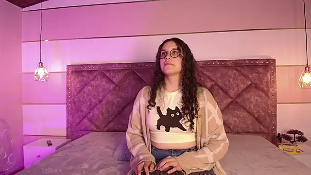 Charlotte  Miller online show from 2, 1, 2025