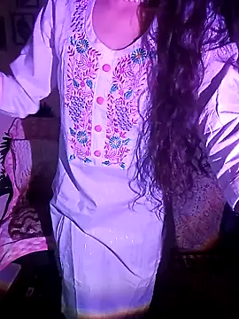 Snapshot of Angelnirvanaa chatting on 6, 11, 2025 Angelnirvanaa online show from 6, 11, 2025