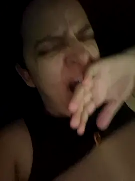 Snapshot of AliceRuivinha2 chatting on 5, 3, 2026 AliceRuivinha2 online show from 5, 3, 2026