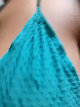 Snapshot of AliceRuivinha2 chatting on 6, 3, 2026 AliceRuivinha2 online show from 6, 3, 2026