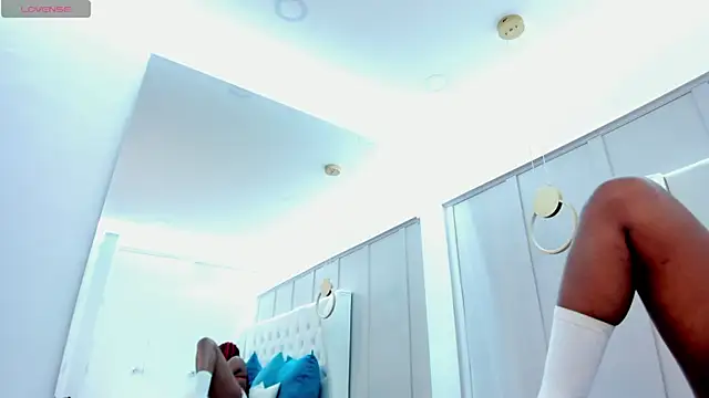 violeta ruiz  online show from 1, 3, 2025