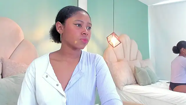 violeta ruiz  online show from 13, 10, 2025