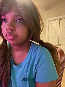 AwkwardJasminee online show from 10, 2, 2026