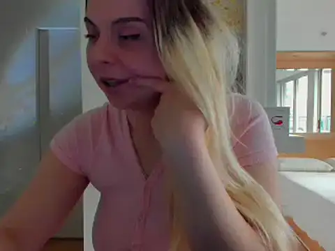 Snapshot of HappyIva chatting on 21, 1, 2025 HappyIva online show from 21, 1, 2025