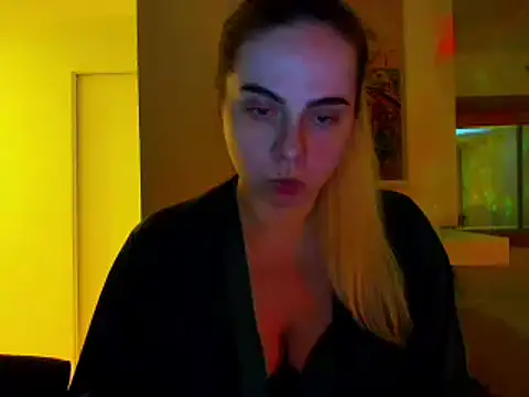 Snapshot of HappyIva chatting on 3, 2, 2025 HappyIva online show from 3, 2, 2025