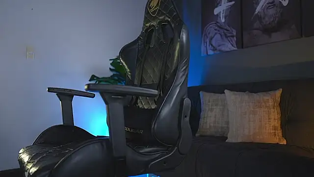 Snapshot of kevin_montoya chatting on 28, 2, 2026 kevin montoya online show from 28, 2, 2026