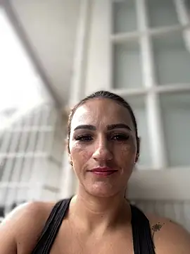 Samantha bigboobs online show from 6, 1, 2025