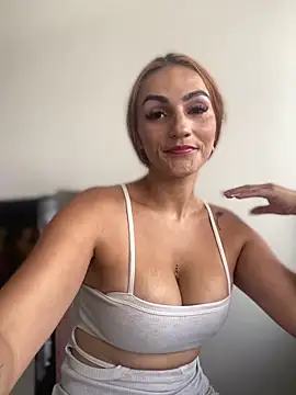 Samantha bigboobs online show from 9, 1, 2025