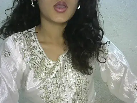 Horny honey69 online show from 3, 3, 2025