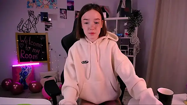 MiniSofy online show from 15, 2, 2025