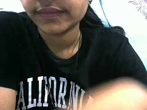 Snapshot of Misha_Sweett chatting on 15, 4, 2026 Misha Sweett online show from 15, 4, 2026