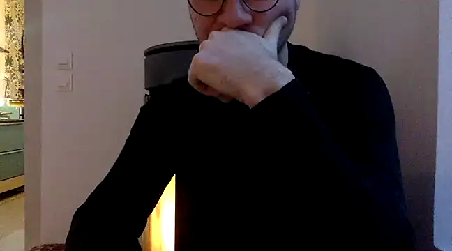 Snapshot of coquin5995 chatting on 4, 1, 2025 coquin5995 online show from 4, 1, 2025