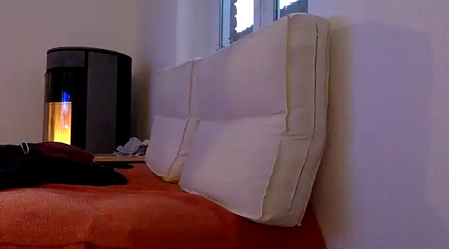 Snapshot of coquin5995 chatting on 3, 2, 2025 coquin5995 online show from 3, 2, 2025