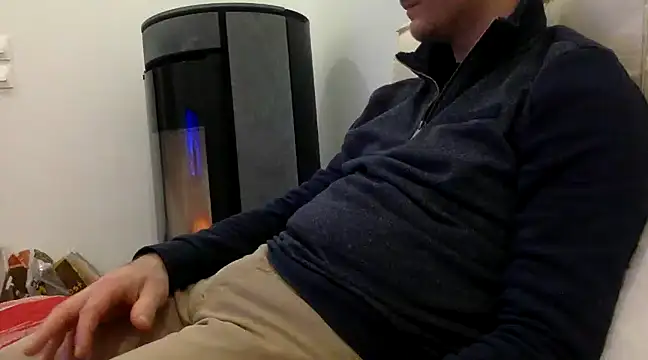 Snapshot of coquin5995 chatting on 16, 2, 2025 coquin5995 online show from 16, 2, 2025