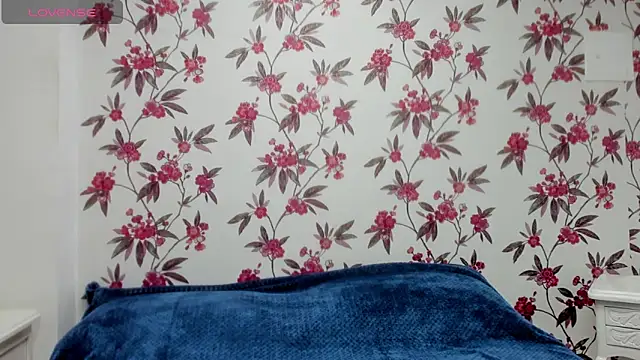 Melida Milff online show from 24, 1, 2025