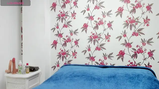 Melida Milff online show from 27, 1, 2025